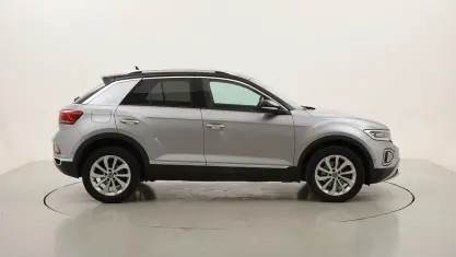 Usata VW T-Roc Style 150 CV (110 kW) 2023 Argentoargento SUV