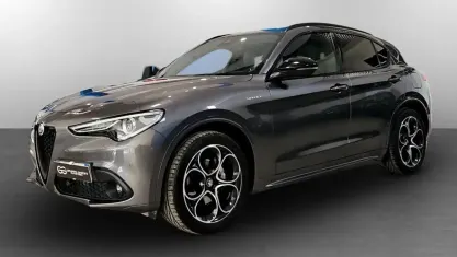Usata Alfa Romeo Stelvio Veloce 209 CV (153 kW) 2022 Grigio SUV