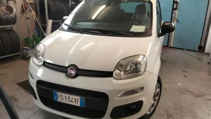Usata Fiat Panda Lounge 80 CV (58 kW) 2018 Bianco Utilitaria