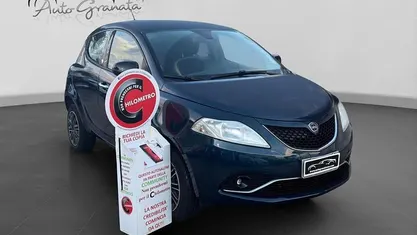 Usata Lancia Ypsilon Gold 85 CV (62 kW) 2018 Utilitaria