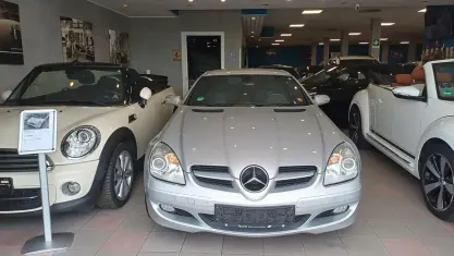 Usata Mercedes SLK200 163 CV (119 kW) 2005 Grigio Cabrio