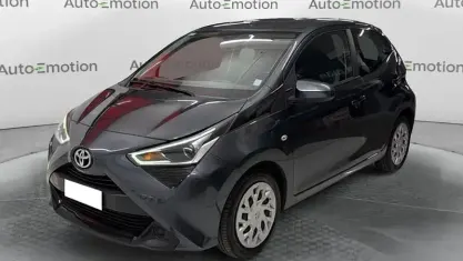 Usata Toyota Aygo Business Edition 72 CV (52 kW) 2019 Grigio Utilitaria