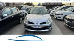 Grigio Usata 2009 Renault Clio GrandTour Dynamique Station wagon | 2299 € (Ottimo prezzo)