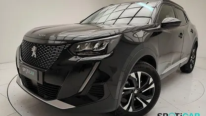 Usata Peugeot 2008 Allure 131 CV (96 kW) 2022 Nero SUV