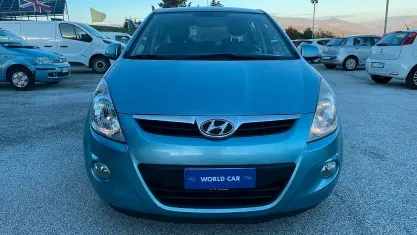 Usata Hyundai i20 Comfort 78 CV (57 kW) 2010 Blu Utilitaria