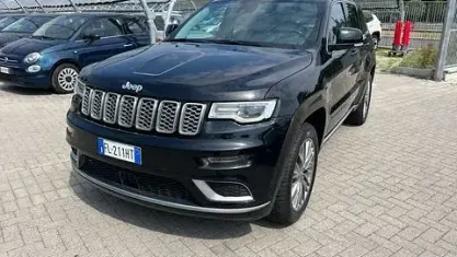 Usata Jeep Grand Cherokee Summit 250 CV (183 kW) 2017 Nero SUV