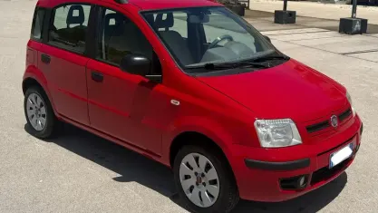 Usata Fiat Panda 69 CV (50 kW) 2005 Rosso Utilitaria
