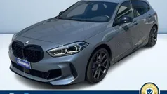 Grigio scuro metallizzato Usata 2023 BMW M135 Comfort Edition Due volumi | 36.300 € (Super prezzo)