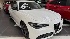 Bianco Nuova 2024 Alfa Romeo Giulia Tre volumi | 46.900 € (Ottimo prezzo)