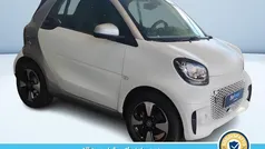 Bianco pastello Usata 2022 Smart ForTwo Electric Drive Passion Cabrio | 14.100 € (Ottimo prezzo)