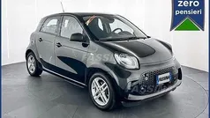 Nero Usata 2021 Smart ForFour Electric Drive Pure Due volumi | 10.900 € (Buon prezzo)