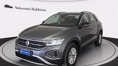 Grigio indyum/tetto nero Usata 2024 VW T-Roc Life SUV | 29.500 € (Buon prezzo)