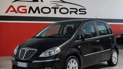 Usata Lancia Musa 95 CV (69 kW) 2012 Nero Monovolume