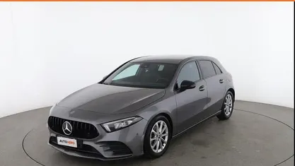 Usata Mercedes A180 116 CV (85 kW) 2019 Grigio Berlina