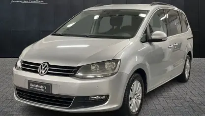 Usata VW Sharan Comfortline 140 CV (102 kW) 2013 Grigio chiaro metallizzato Monovolume
