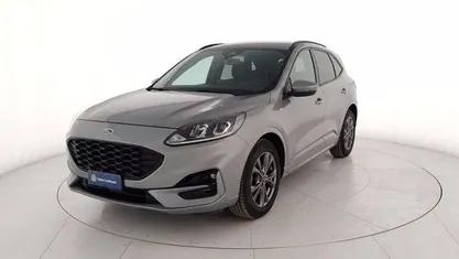 Usata Ford Kuga ST-Line 120 CV (88 kW) 2022 Grigio metallizzato SUV