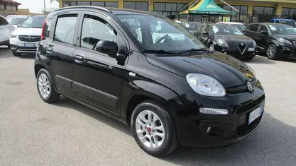Usata Fiat Panda Lounge 69 CV (50 kW) 2017 Nero Utilitaria