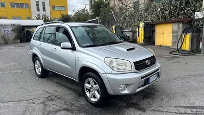 Usata Toyota RAV4 115 CV (84 kW) 2004 SUV