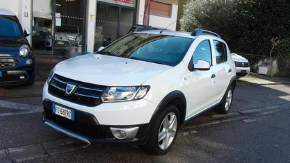 Usata 2016 Dacia Sandero Prestige Tre volumi | 5500 € (Ottimo prezzo)