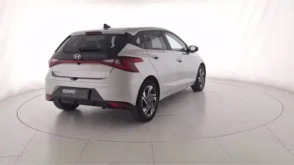 Usata Hyundai i20 84 CV (61 kW) 2022 Argento Utilitaria