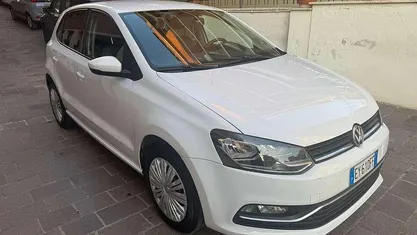 Usata VW Polo Comfortline 90 CV (66 kW) 2015 Bianco Utilitaria