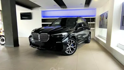 Nero Usata 2019 BMW X5 M Sport SUV | 39.900 € (Cara)