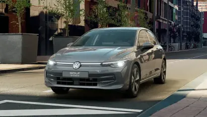 Uusi VW Golf VIII Edition 204 HP (150 kW) 2025 Harmaa Viistoperä