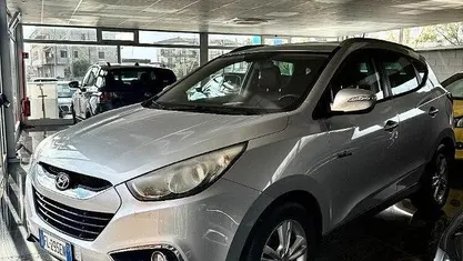 Grigio Usata 2013 Hyundai ix35 Comfort SUV | 4350 € (Ottimo prezzo)