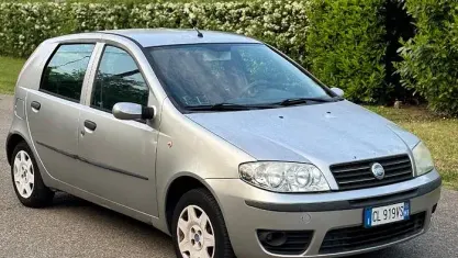 Usata Fiat Punto 60 CV (44 kW) 2004 Bianco Utilitaria