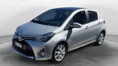 Usata 2015 Toyota Yaris Hybrid Style Tre volumi | 10.000 € (Buon prezzo)