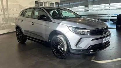 Usata Opel Grandland X 131 CV (96 kW) 2024 Grigio SUV