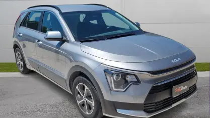 Usata Kia Niro 143 CV (105 kW) 2023 Bianco SUV