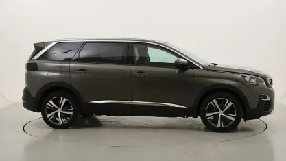 Begagnad Peugeot 5008 Allure 131 HK (96 kW) 2020 SUV