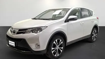 Usata 2014 Toyota RAV4 Style SUV | 13.900 € (Cara)