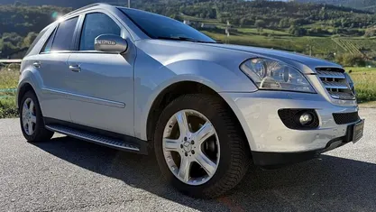 Grigio Usata 2006 Mercedes ML320 SUV | 7990 € (Cara)