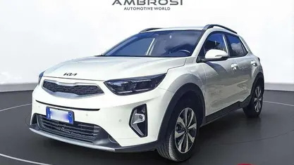 Usata Kia Stonic Style 84 CV (61 kW) 2025 Bianco SUV