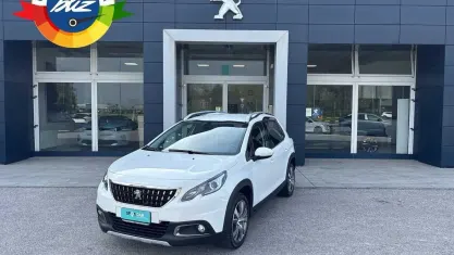 Usata Peugeot 2008 Allure 131 CV (96 kW) 2019 Bianco SUV