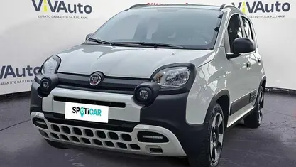 Usata Fiat Panda Cross Cross 69 CV (50 kW) 2020 Bianco Utilitaria