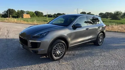 Usata Porsche Cayenne 250 CV (183 kW) 2015 Grigio SUV
