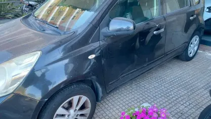Usata Nissan Note Acenta 90 CV (66 kW) 2011 Nero Utilitaria