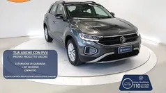 Grigio scuro Usata 2024 VW T-Roc Life SUV | 25.500 € (Ottimo prezzo)