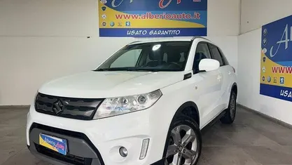 Bianco pastello Usata 2018 Suzuki Vitara Cool SUV | 12.299 € (Buon prezzo)