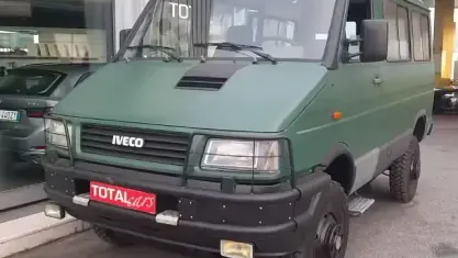 Usata Iveco Daily 103 CV (75 kW) 1994 Verde opaco pastello Station wagon