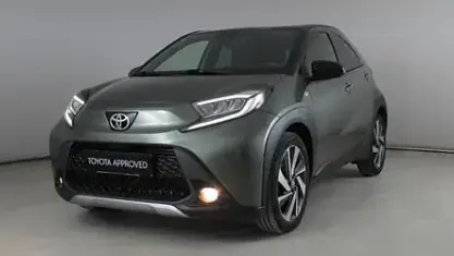 Usata Toyota Aygo X Trend 72 CV (52 kW) 2023 Beige SUV
