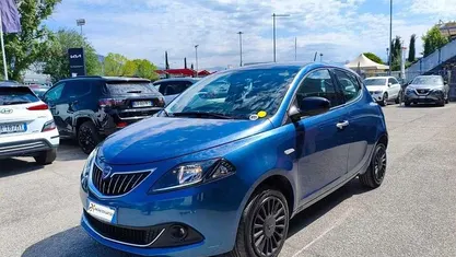 Usata Lancia Ypsilon Silver 69 CV (50 kW) 2022 Utilitaria