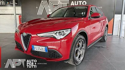 Rosso Usata 2017 Alfa Romeo Stelvio SUV | 21.500 € (Ottimo prezzo)