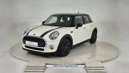 Usata Mini Cooper D Business 115 CV (84 kW) 2015 Bianco Utilitaria
