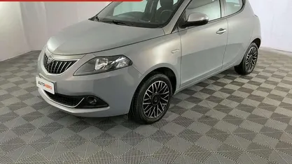 Usata Lancia Ypsilon 70 CV (51 kW) 2022 Utilitaria
