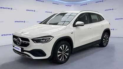 Usata Mercedes GLA250 Business 218 CV (160 kW) 2021 Bianco SUV