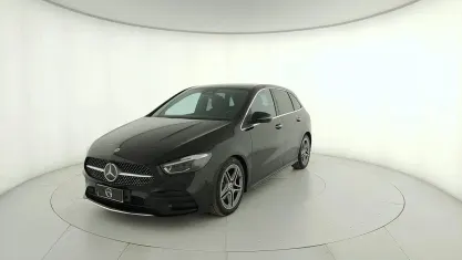 Usata Mercedes B180 Advanced Plus 116 CV (85 kW) 2025 Nero Utilitaria